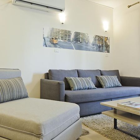 Tlv Suites By The Sea - 2 Rooms Тель-Авив Экстерьер фото